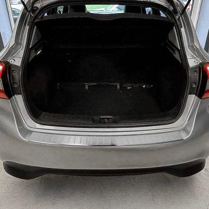 Ladekantenschutz Stoßstange für Nissan Pulsar 2014-18 Edelstahl Chrom gebürstet
