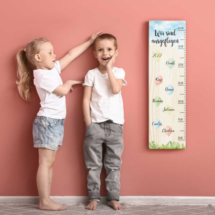 SEO. Messlatte als Abschiedsgeschenk - Ballons - mit Namen der Kinder aus Holz - Linkreich