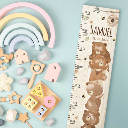 SEO. Messlatte mit Namen für Kinder im Bären Design - Linkreich