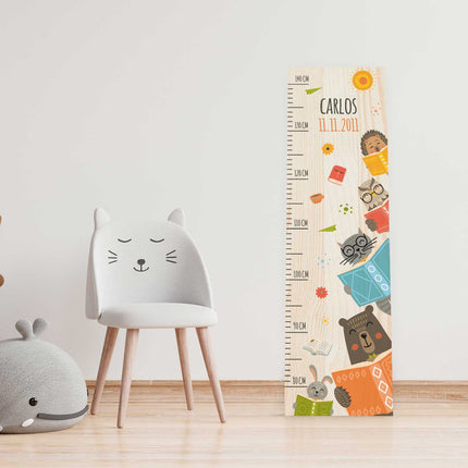 SEO. Messlatte mit Namen für Kinder im Lesetiere Design - Linkreich