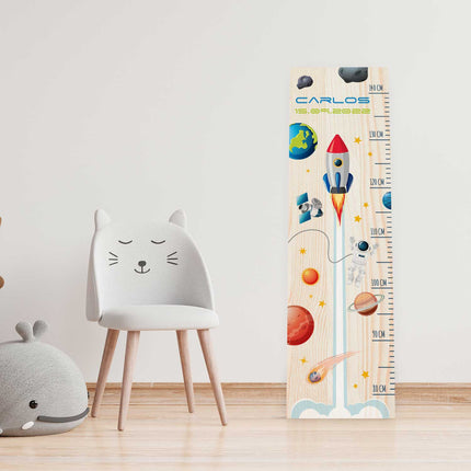 SEO. Messlatte mit Namen für Kinder im Rakete Design - Linkreich