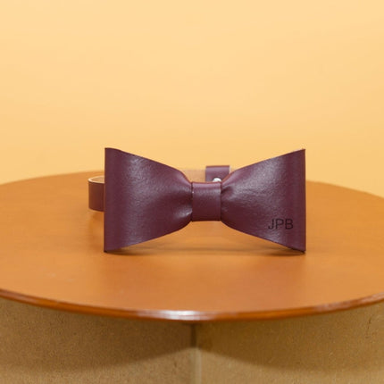 Minimalistische Lederfliege, individuelles Geschenk, Hochzeitsaccessoire, Fliege für den Bräutigam, Trauzeugengeschenk () kaufen bei Linkreich – Jetzt entdecken!