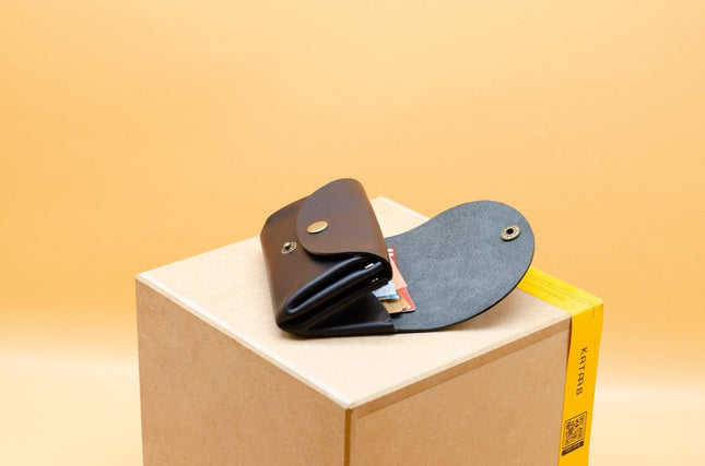 Minimalistisches Portemonnaie für Frauen. Geschenke für Frauen. Kleine Geldbeutel für Damen. Portemonnaie für Damen.Größe cir. 11,5x8x3,5cm. (Made in Germany) kaufen bei Linkreich – Jetzt entdecken!