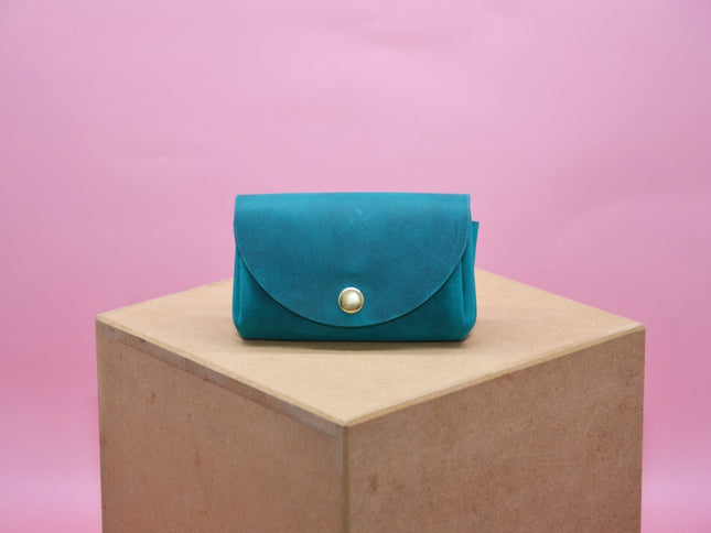 Minimalistisches Portemonnaie für Frauen. Geschenke für Sie.Größe cir. 11,5x8x3,5cm. Türkis (Made in Germany) kaufen bei Linkreich – Jetzt entdecken!