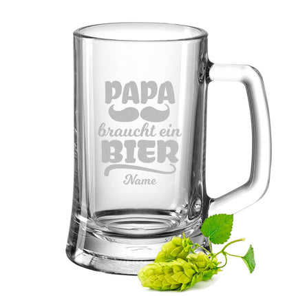 SEO. Montana Bierkrug mit Gravur "Papa braucht ein Bier" mit Namen - 0,3 L Linkreich