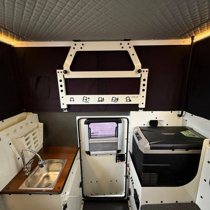 Muflon Camper Pop - Up Absetzkabine – Weiß Matt, Diesel - Standheizung, 2 Schlafplätze, Aufstelldach & Mittelsitzgruppe (Wohnkabinen) kaufen bei Linkreich – Jetzt entdecken!