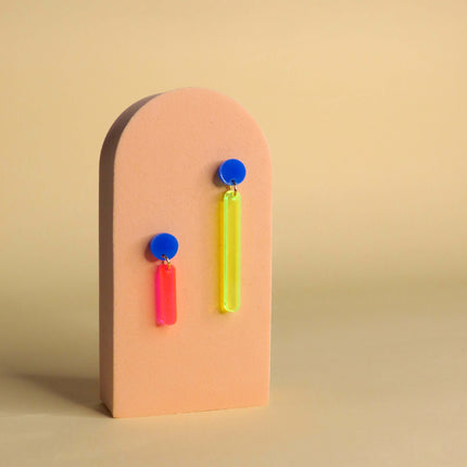 niemalsmehrohne x Kunstmuseum Basel Edition - neon lights Nr.2 - Ohrringe