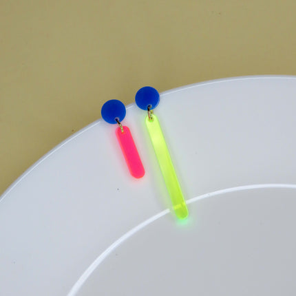 niemalsmehrohne x Kunstmuseum Basel Edition - neon lights Nr.2 - Ohrringe