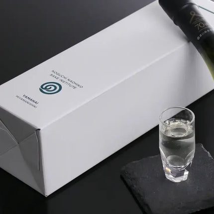 SEO. Noguchi Naohiko Yamahai Miyamanishiki Sake Institute Premium Sake aus Japan 2018 750 ml - Linkreich