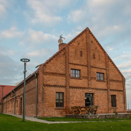 Perlé 2023 - Semi-Sparkling Weißwein halbtrocken aus Polen - Winnica Turnau