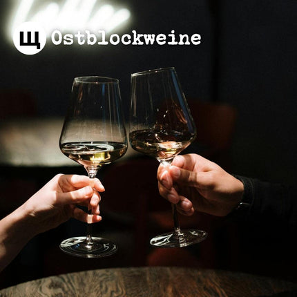 SEO. Perlé 2023 - Semi - Sparkling Weißwein halbtrocken aus Polen - Winnica Turnau - Linkreich