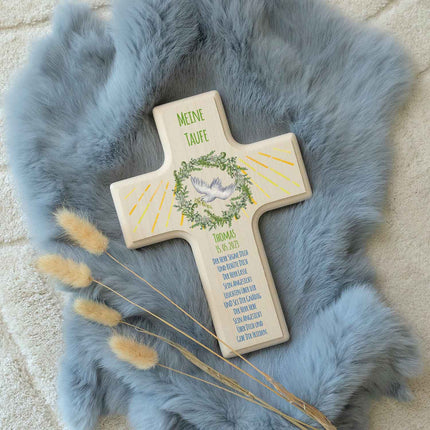 SEO. Personalisierbares Holzkreuz zur Taufe Konfirmation und Kommunion - Kranz Design - Taube Linkreich