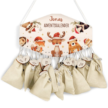SEO. Personalisierter Adventskalender aus Holz mit Druckmotiv & Namen - Waldtiere Mütze - Linkreich