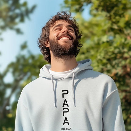 SEO. Personalisierter Hoodie für Herren - PAPA EST. Space - Mocca Linkreich