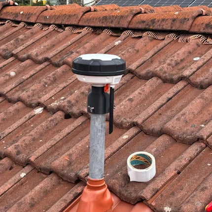 SEO. RTK Adapter für Mammotion ® Luba 2 AWD u. Yuka für SAT Wandhalter - RTK Befestigung / Halter - Zubehör - Weiß Linkreich