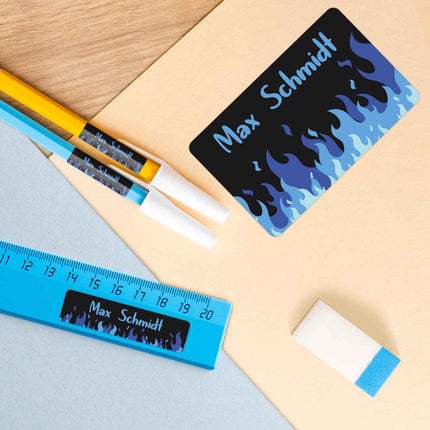 SEO. Schuletiketten mit Namen - Flammen Design - 100 Aufkleber in verschiedenen Größen - Blau Linkreich