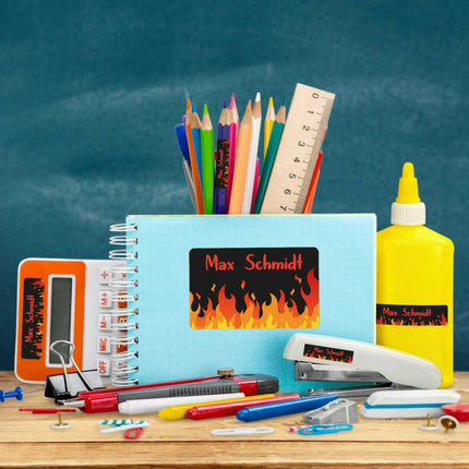 SEO. Schuletiketten mit Namen - Flammen Design - 100 Aufkleber in verschiedenen Größen - Rot Linkreich