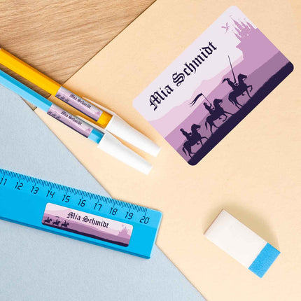 SEO. Schuletiketten mit Namen - Ritter Design - 100 Aufkleber in verschiedenen Größen - Lila Linkreich
