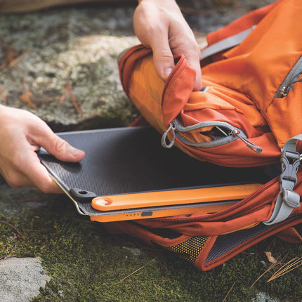 BioLite Solar Panel 10+ Solarmodul 10 Watt mit integriertem 3200 mAh LI Akku für Camping & Freizeit