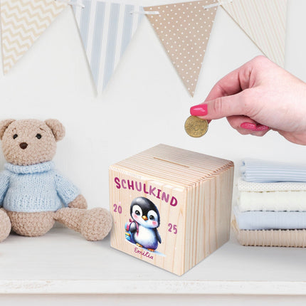 SEO. Spardose aus Holz - Schulkind - Pinguin Linkreich