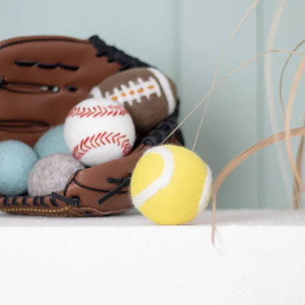 BUDDY. Hundespielzeug aus Schafwolle "Tennisball"