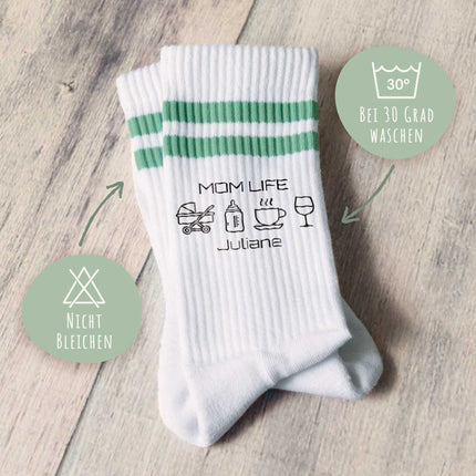 SEO. Tennissocken - Mom Life - personalisiert mit Namen - Weiss Linkreich