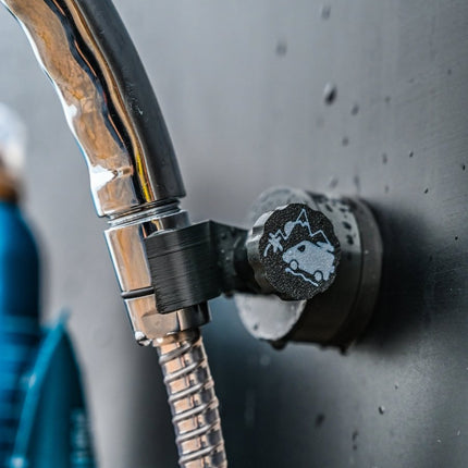 SEO. The Shower Holder Magnetic - Offrotie 3D Printed - Portable for Vanlife - Anthracite Linkreich