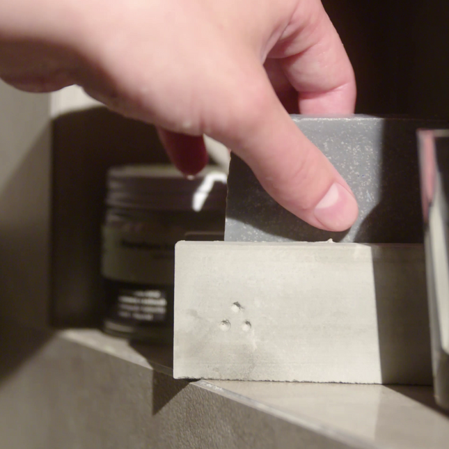 Seifenhalter mit Naturseife im Paket | handgegossene Seifenschale aus Beton