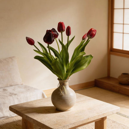 Tulpenstrauß Dunkelrot Real Touch Kunsttulpen – 7 Stiele – 42cm – Kunstblumenstrauß in Bordeaux – Optik