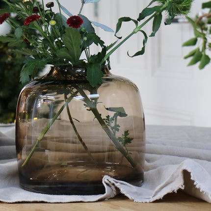 Vase Glas Bartica Taupe – Größe M – H25cm x W25cm – Robuste & elegante Glasvase – Mundgeblasen & dekorativ – Stilvolles Wohnaccessoire für moderne Einrichtungen