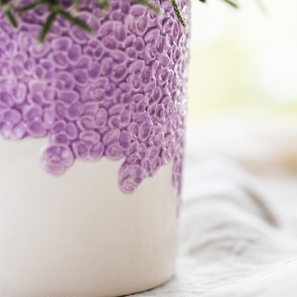 Ziertopf Bloom Lila – Blumentopf Ø12cm – Eleganter Übertopf mit Blütenstruktur – Design Pflanztopf in Violett für Zimmerpflanzen Kräuter & Deko