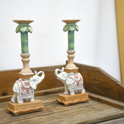 Kerzenständer Elefant Rosa/Grün – Polyresin – 34,5cm – Exotische Deko für Tisch, Sideboard & Fensterbank