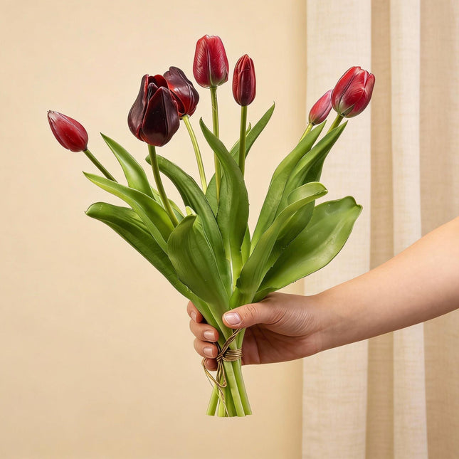 Tulpenstrauß Dunkelrot Real Touch Kunsttulpen – 7 Stiele – 42cm – Kunstblumenstrauß in Bordeaux – Optik