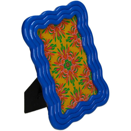 Fotorahmen Gebogenes Polyresin Blau – , geschwungener Bilderrahmen – Stilvolle Dekoration für Sideboard, Nachttisch & Regal