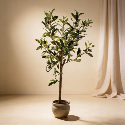 Künstlicher Olivenbaum 65cm – Mediterrane Kunstpflanze – Pflegefreie Dekopflanze – Realistische Blätter – Für Wohnzimmer Balkon Büro Schlafzimmer