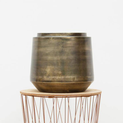 Pflanztopf Indigo Vintage Gold – D58cm x H51cm – Extra großer Blumentopf im Antik-Look – Dekorativer Pflanzkübel mit Wasserablauf – Für Wohnzimmer, Schlafzimmer & Büro