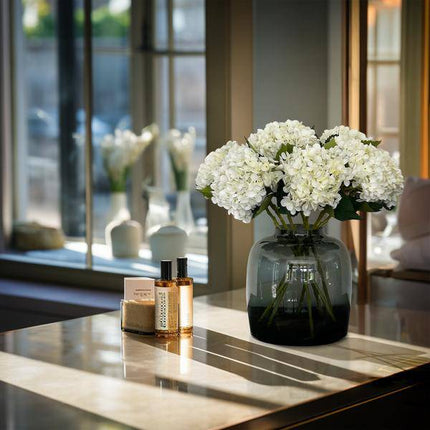 Künstliche Hortensien – Weiß – 52 cm – 8er-Set – Realistische Kunstblumen – Blumenstrauß Deko – Dauerhaft & Pflegeleicht