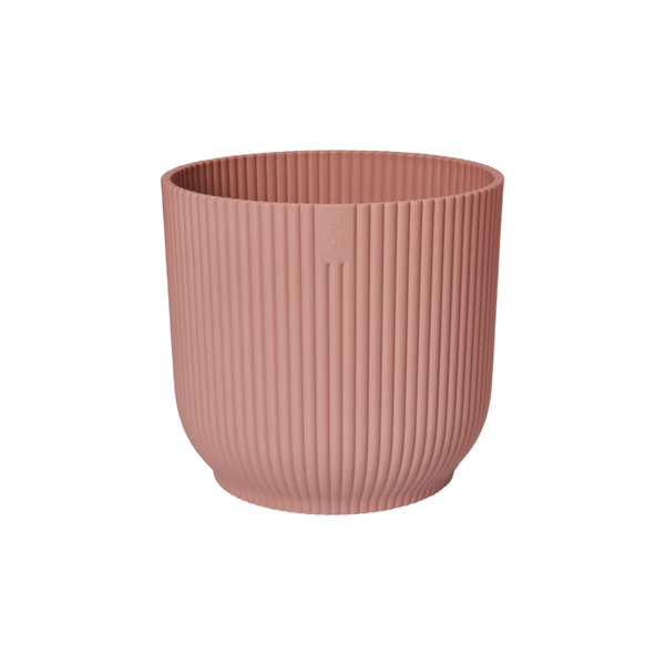 Pflanztopf Vibes Fold – Rosa – D14cm x H13cm – Moderner Blumentopf mit Rillenstruktur – Mit Wasserablauf – Dekorativer Übertopf aus Kunststoff für Zimmerpflanzen – Für Wohnzimmer & Fensterbank