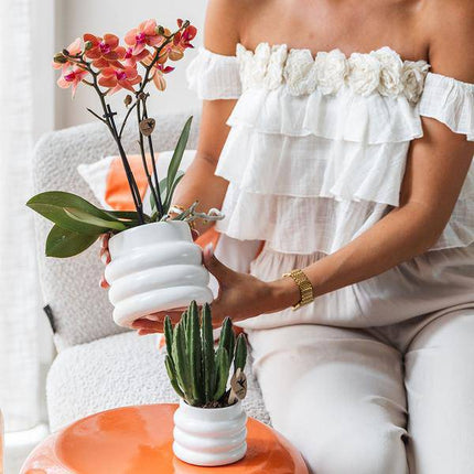 Bubble Dekotopf – Weiß – Ø9cm – Moderner Keramik Blumentopf mit Struktur – Stilvoller Pflanzentopf für Sukkulenten, Kakteen & kleine Zimmerpflanzen – Elegantes Wohnaccessoire für modernes Interieur