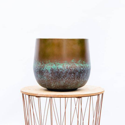 Topf Elisa Mystisch Bronze – Dekorativer Pflanztopf 39cm x 32cm – Stilvoller Übertopf mit Bronze-Finish