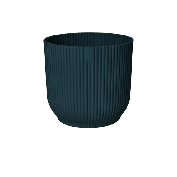 Pflanztopf Vibes Fold – Blau – D35cm x H33cm – Moderner Blumentopf mit Rillenstruktur – Mit Wasserablauf & Rollen – Dekorativer Übertopf für große Zimmerpflanzen – Mobil & stilvoll