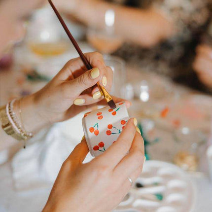 DIY Blumentopf-Bemalset mit Sukkulenten – Malset für 4 Personen – Inkl. 4 Deko-Töpfe, 4 Mini-Sukkulenten, 24 Farben & Pinsel – Kreatives Geschenk-Set