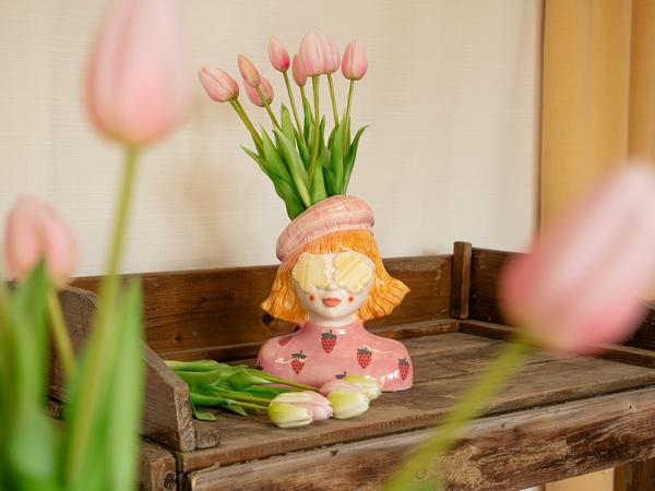 Vase Girl Strawberry – Pink Tontopf – ↑24 cm – Verspielte Deko-Vase – Für Blumen & Wohnraum – Charmantes Design