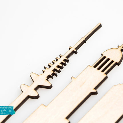 SEO. Wanduhr aus Holz Skyline Trier - Birke Linkreich