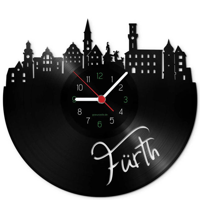 SEO. Wanduhr aus Vinyl Skyline Fürth - Linkreich