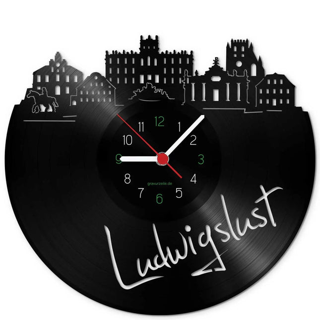 SEO. Wanduhr aus Vinyl Skyline Ludwigslust - Linkreich