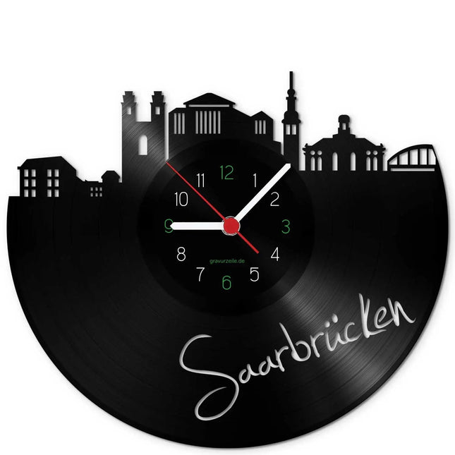 SEO. Wanduhr aus Vinyl Skyline Saarbrücken - Linkreich