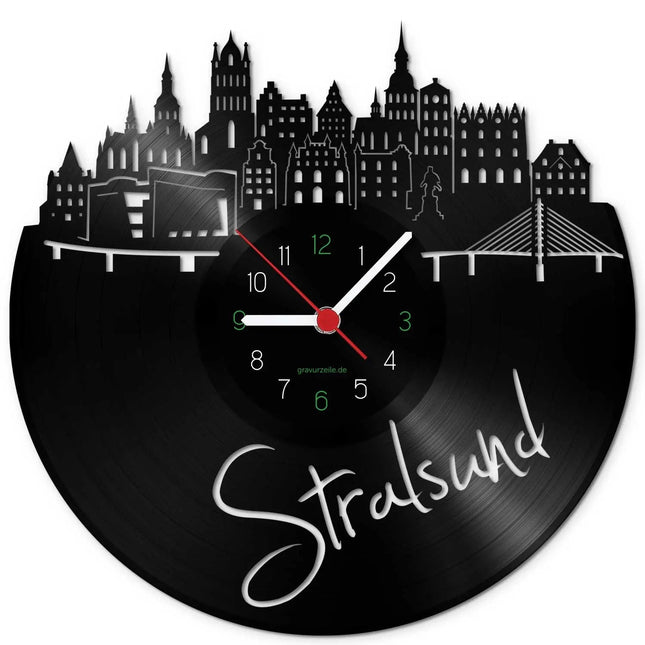 SEO. Wanduhr aus Vinyl Skyline Stralsund - Linkreich