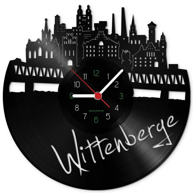 SEO. Wanduhr aus Vinyl Skyline Wittenberge - Linkreich